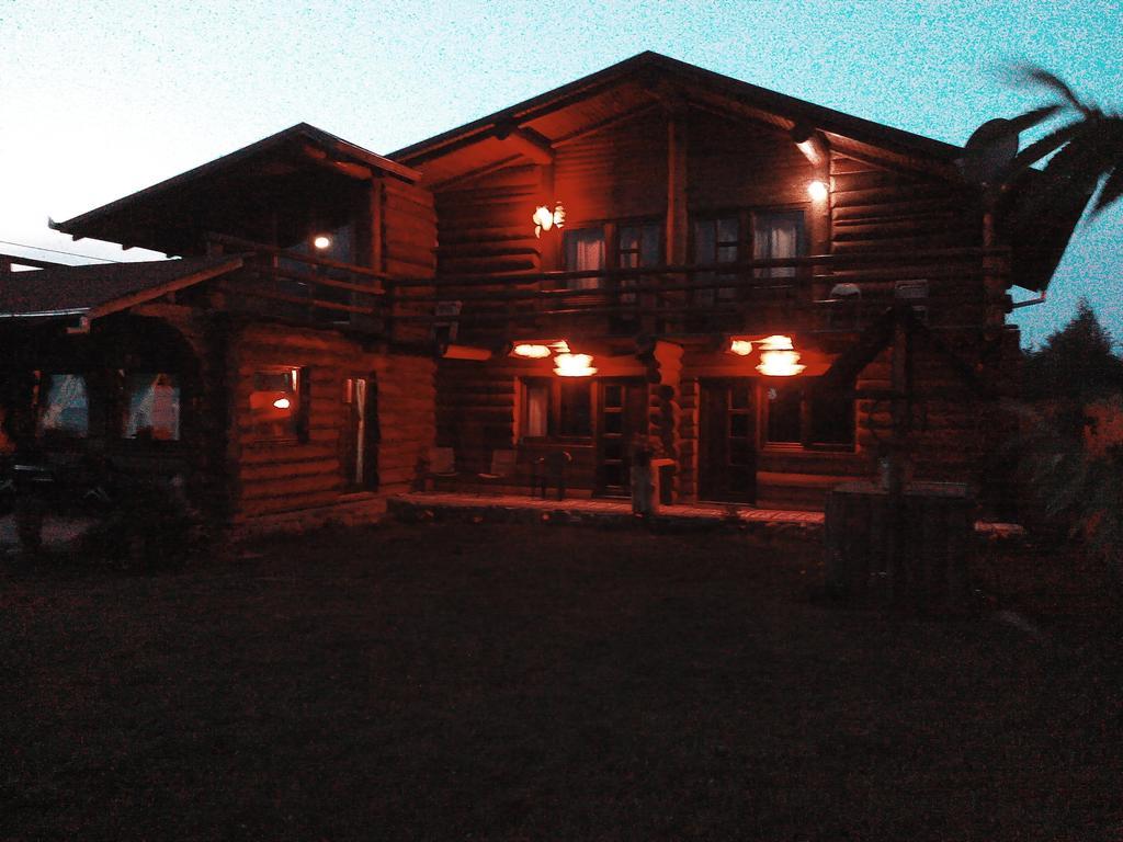 Casa Muntelui - Sambata Vendégház Sîmbăta de Sus Kültér fotó