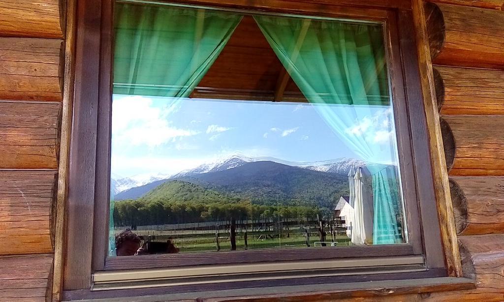Casa Muntelui - Sambata Vendégház Sîmbăta de Sus Kültér fotó